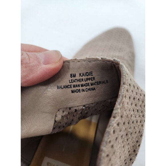 Dolce Vita Kaide Ankle Boots Womens Size 8M Beige Perforated Leather Block Heel - Picture 8 of 9